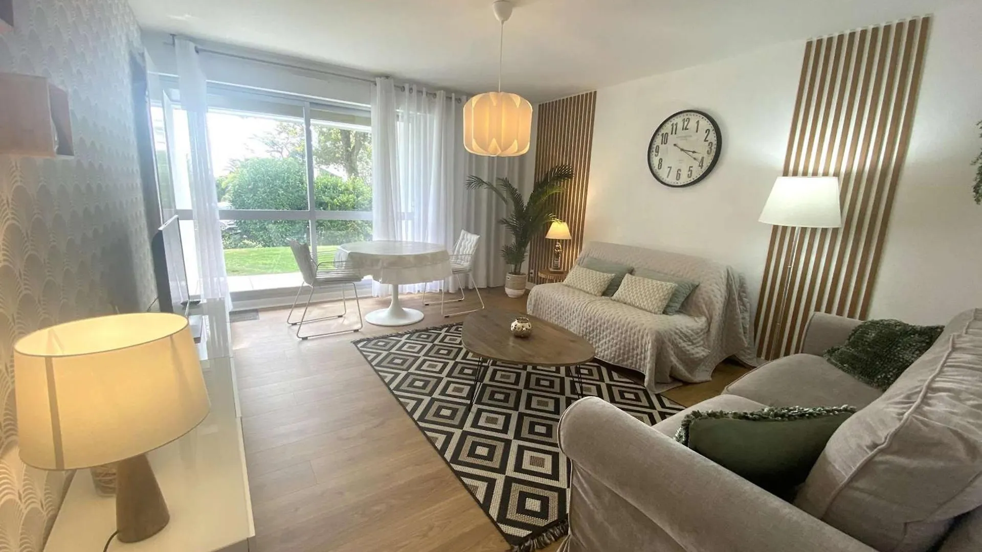 Benodet : Superbe T2 Renove A 100M De La Plage, Parking Inclus - Fr-1-481-90 Apartment